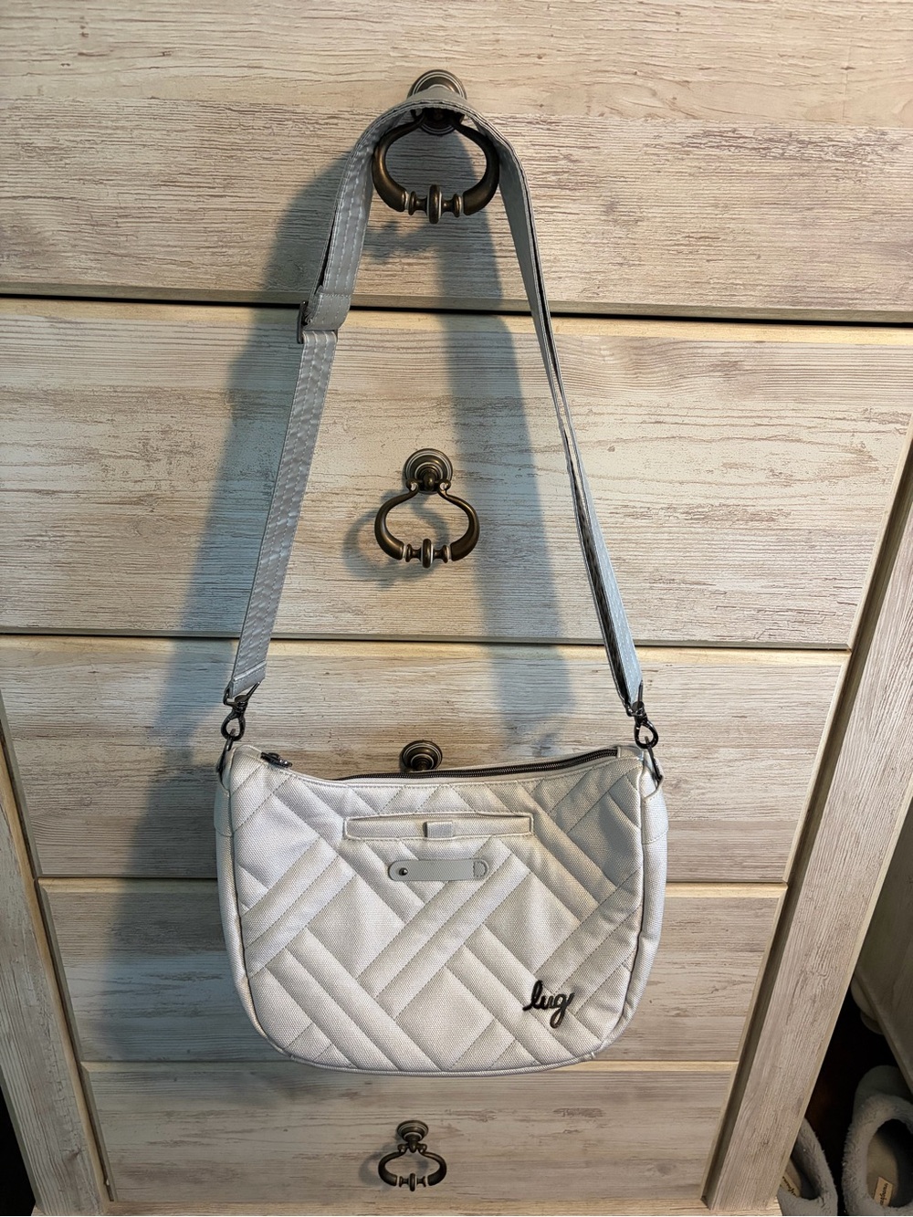 Lug Harmony Matte Luxe VL Messenger Bag.